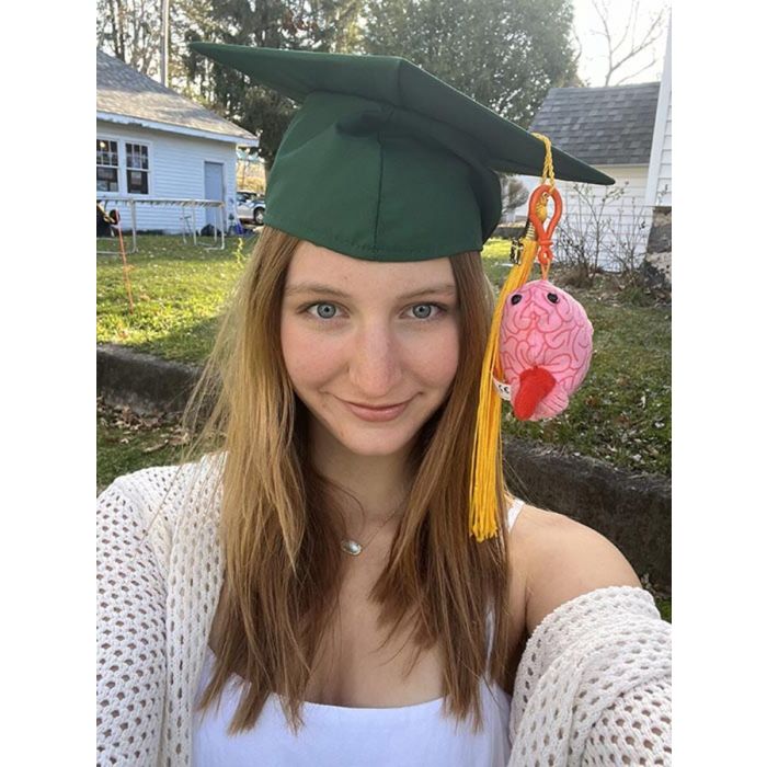 Brain key chain graduation cap